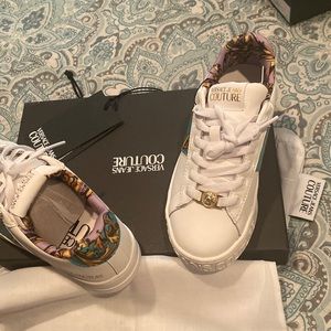 Shoes 👟 Versace Jeans Couture